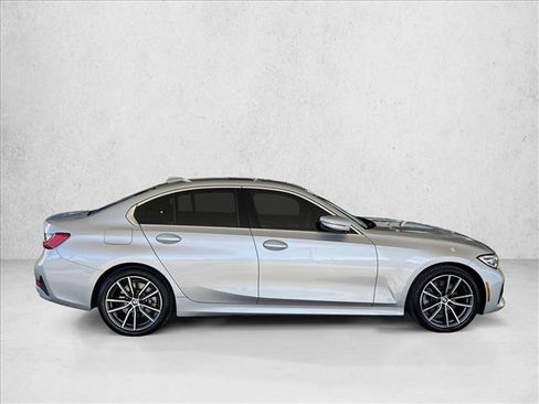 Used 2019 BMW 330i Sedan w/ Convenience Package RWD image 4