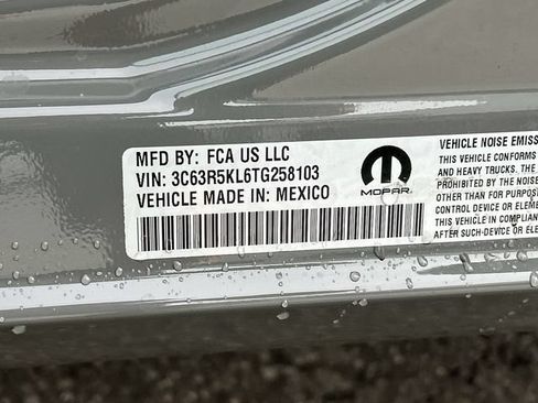 New 2026 RAM 2500 Laramie AWD/4WD image 25