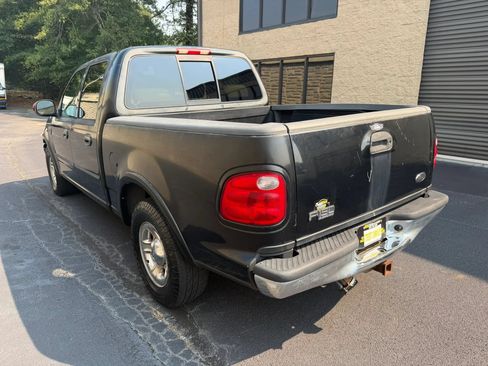 Used 2001 Ford F150 Lariat RWD image 9