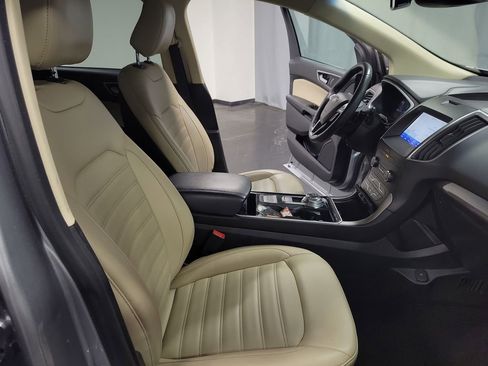 Used 2020 Ford Edge SEL w/ Convenience Package image 22