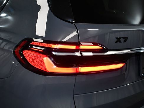 Used 2023 BMW X7 M60i w/ Executive Package AWD/4WD image 97