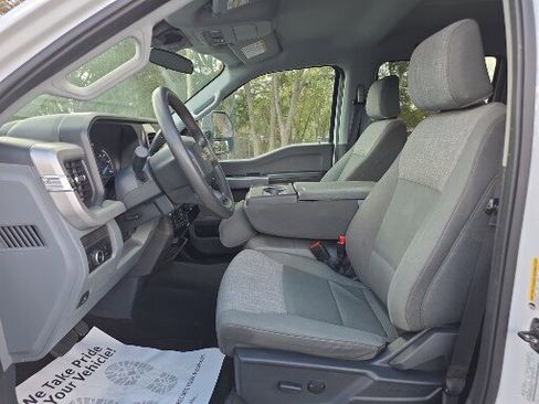 Certified 2025 Ford F250 XLT image 6