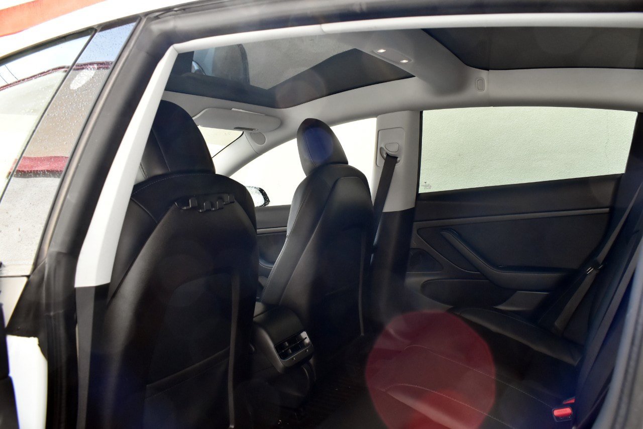 Used 2020 Tesla Model 3 Standard Range Plus RWD image 16