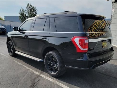 Used 2020 Ford Expedition XLT w/ Equipment Group 202A image 6