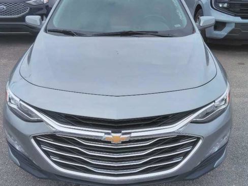 Used 2024 Chevrolet Malibu LT FWD image 1