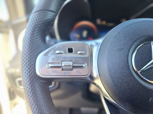 Used 2021 Mercedes-Benz GLC 300 GLC 300 image 28