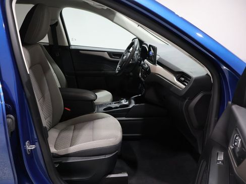 Used 2022 Ford Escape SE w/ Cold Weather Package image 24