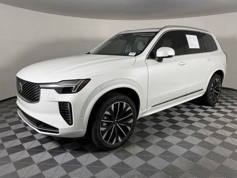 Used 2026 Volvo XC90 B6 Ultra w/ Protection Package AWD/4WD image 2