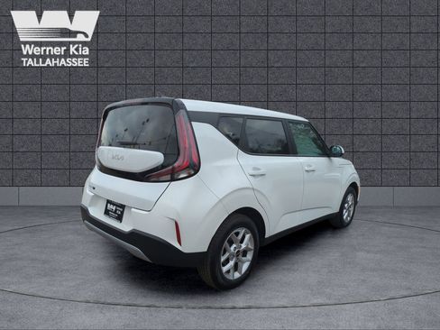 Certified 2024 Kia Soul LX w/ Option Group 015 image 5