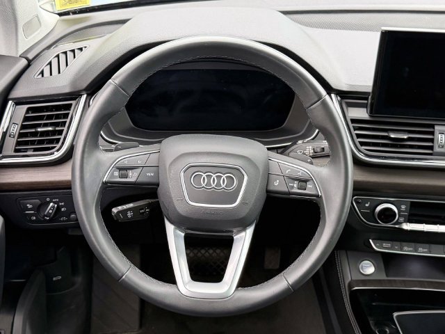 Used 2023 Audi Q5 2.0T Premium Plus AWD/4WD image 14