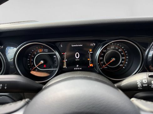 Used 2023 Jeep Wrangler Unlimited Sport AWD/4WD image 13