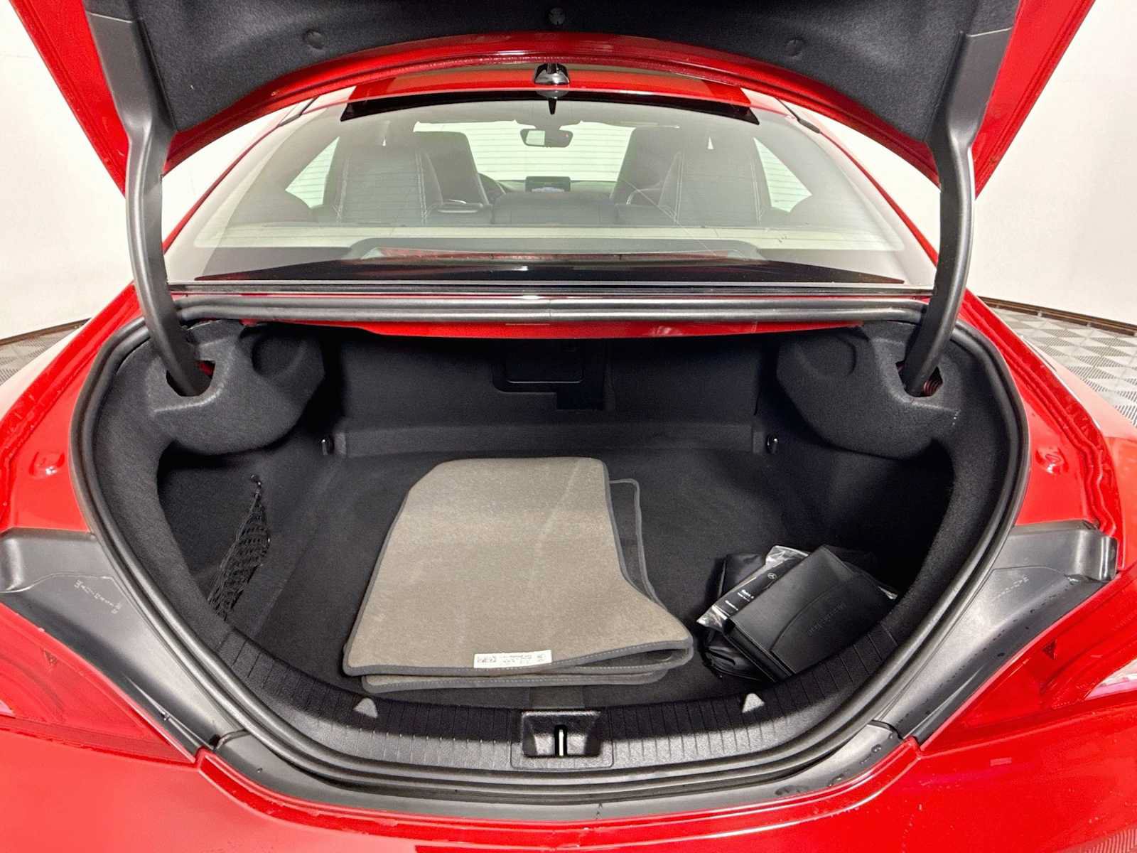 Used 2018 Mercedes-Benz CLA 250 4MATIC image 24