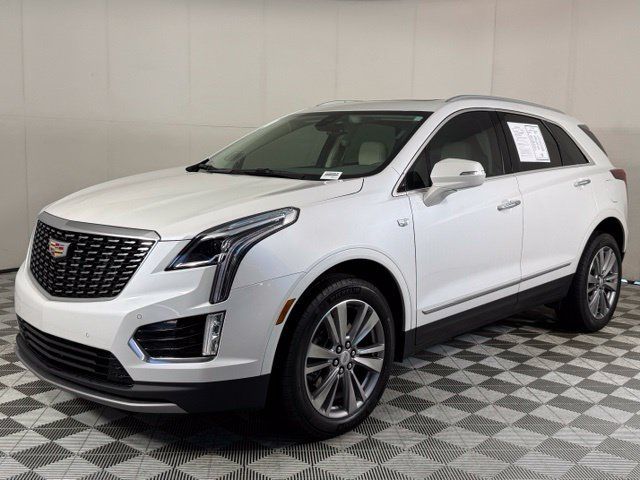 Used 2024 Cadillac XT5 Premium Luxury FWD image 2