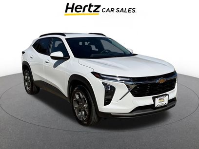 Used 2025 Chevrolet Trax LT