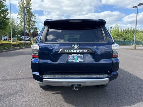 Used 2019 Toyota 4Runner TRD Off-Road Premium AWD/4WD image 6
