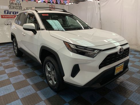 New 2025 Toyota RAV4 XLE w/ Convenience Package image 6