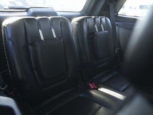 Certified 2018 Ford Explorer XLT w/ Equipment Group 202A image 16