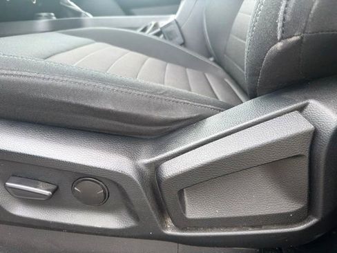Used 2019 Ford Ranger XLT w/ Equipment Group 302A Luxury AWD/4WD image 23
