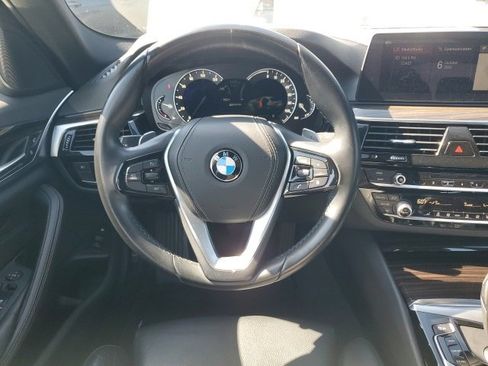 Used 2018 BMW 530e w/ Premium Package 2 image 22