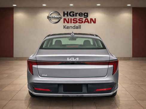 Used 2026 Kia K4 LXS image 6