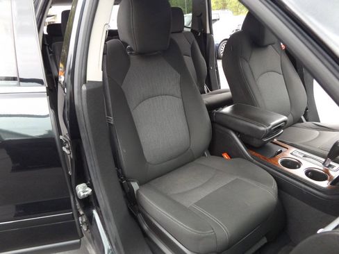 Used 2014 Chevrolet Traverse LT FWD image 24
