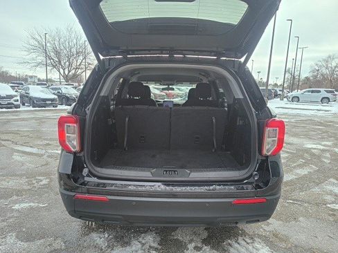Used 2022 Ford Explorer XLT image 15