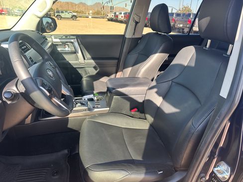Used 2023 Toyota 4Runner SR5 AWD/4WD image 13