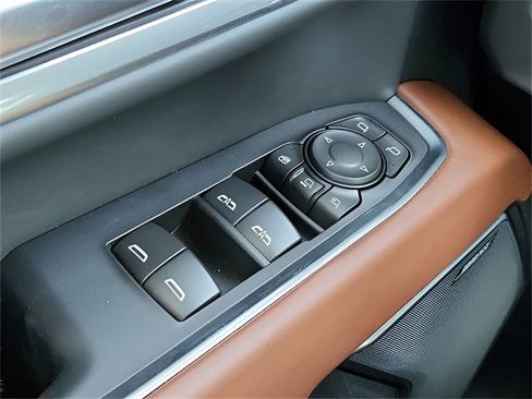 New 2025 GMC Sierra 2500 Denali Ultimate w/ Max Trailering Package image 18