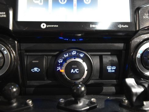 Used 2021 Toyota 4Runner Venture w/ Moonroof Package AWD/4WD image 41