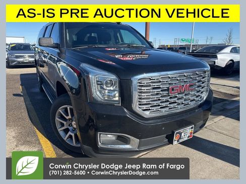 Used 2019 GMC Yukon XL Denali image 1