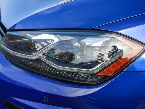 Used 2019 Volkswagen Golf R 4-Door image 26