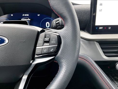 Used 2025 Ford Explorer ST-Line w/ Premium Package image 24