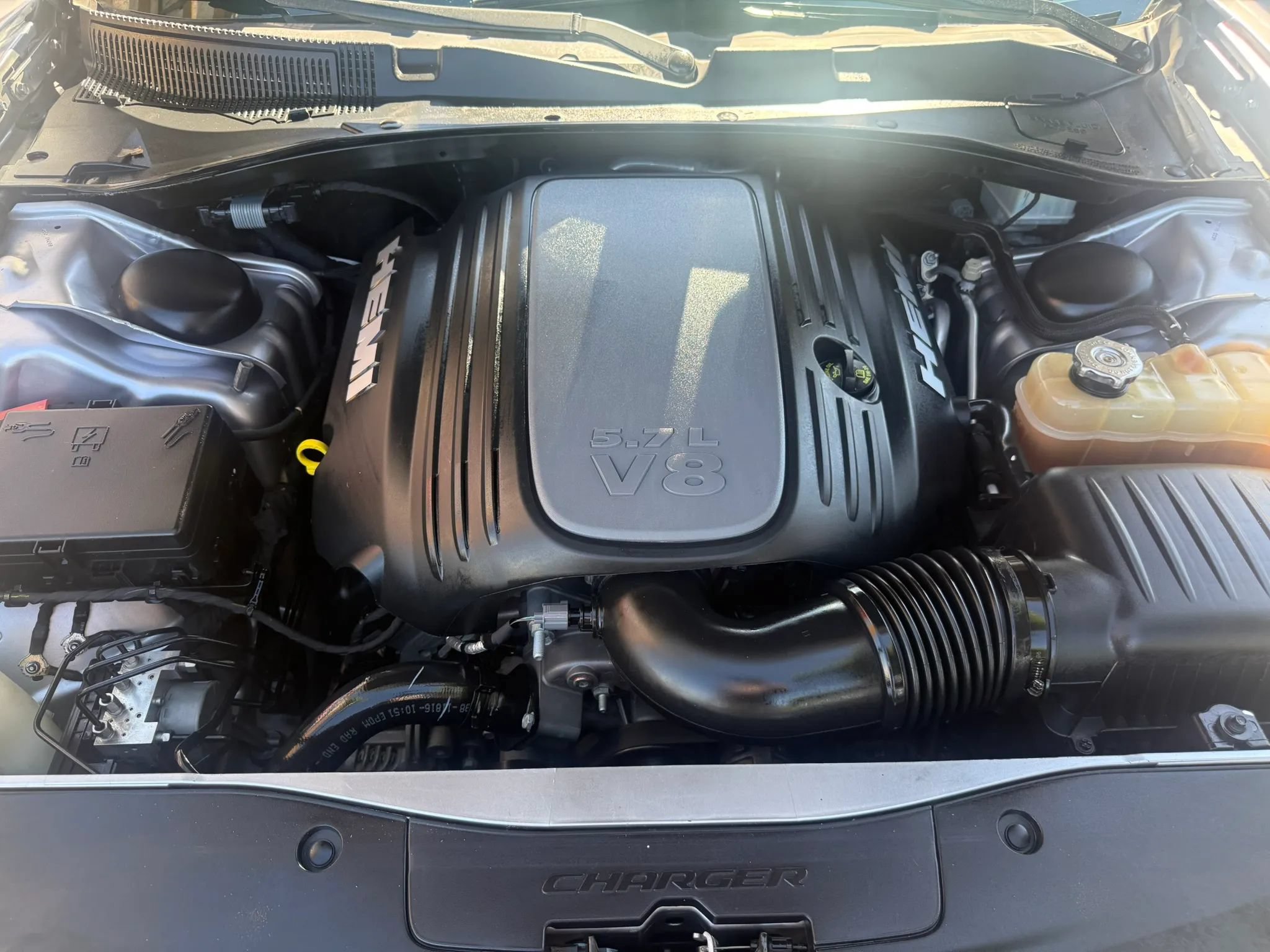 Used 2018 Dodge Charger R/T RWD image 15