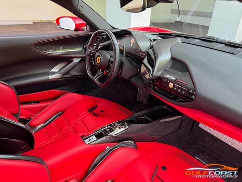 Used 2021 Ferrari SF90 Stradale image 33