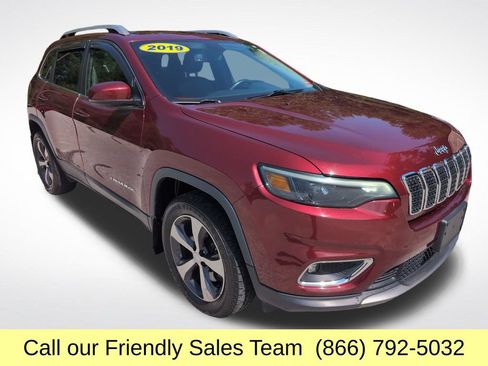 Used 2019 Jeep Cherokee Limited AWD/4WD image 9
