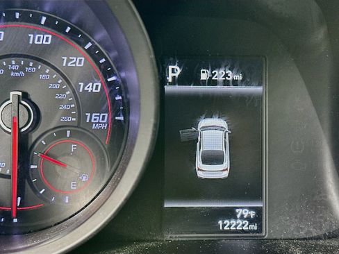 Used 2023 Hyundai Elantra SEL FWD image 12