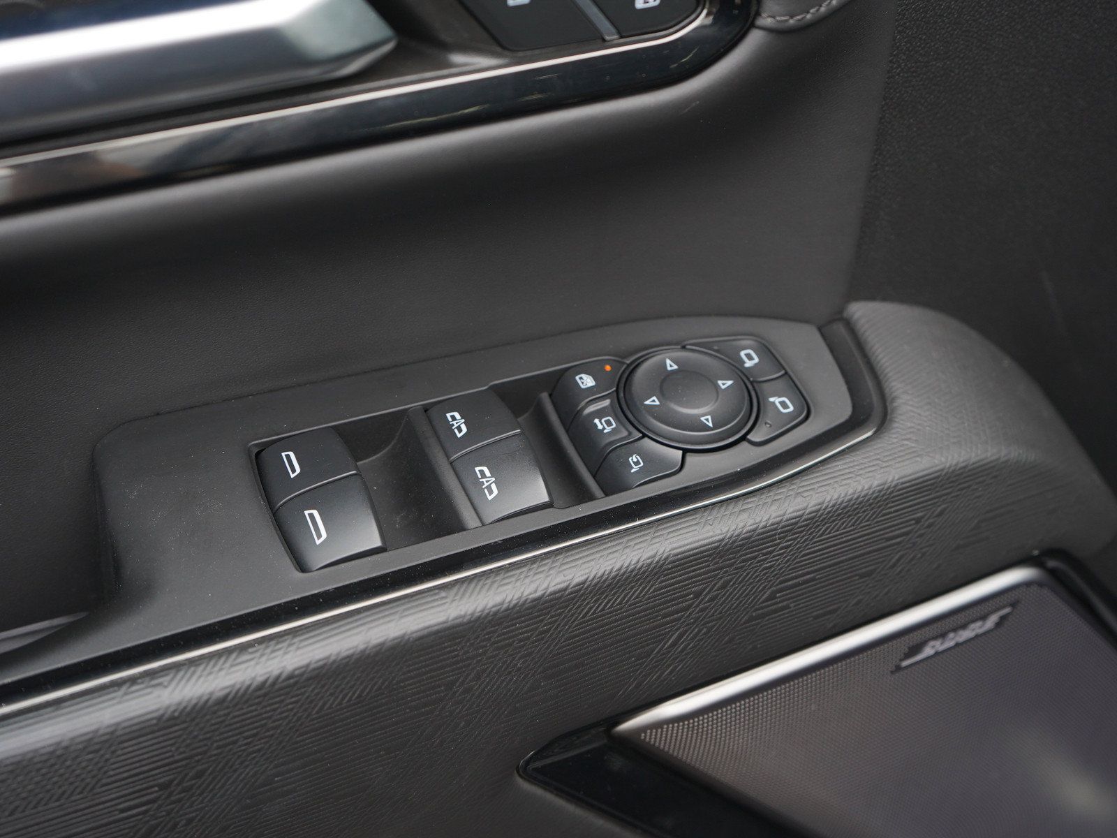 Used 2024 GMC Sierra 2500 AT4X w/ AT4X AEV Edition AWD/4WD image 18