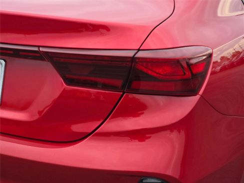 Used 2024 Kia Forte LXS image 13