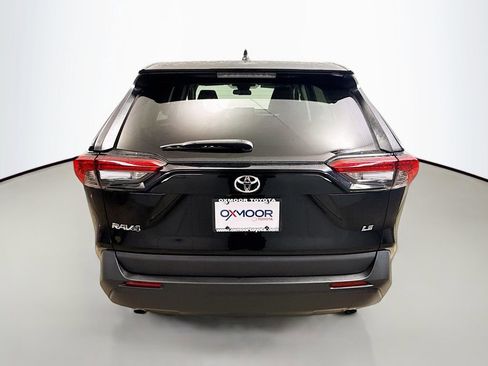 Certified 2022 Toyota RAV4 LE image 23