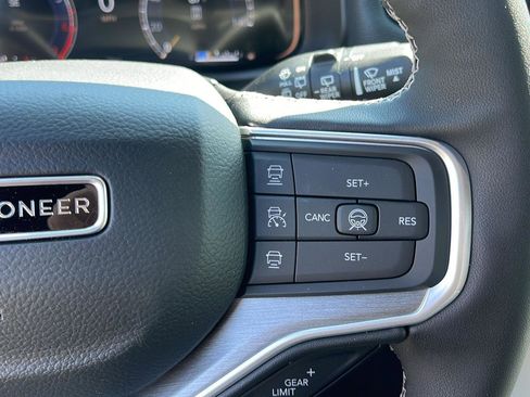 New 2026 Jeep Grand Wagoneer Limited AWD/4WD image 16