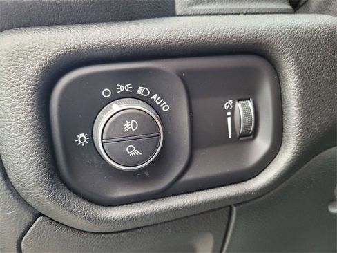 Used 2021 RAM 1500 Big Horn image 19