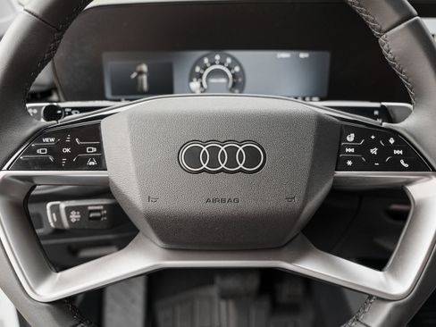 Certified 2026 Audi Q3 quattro 2.0T AWD/4WD image 16