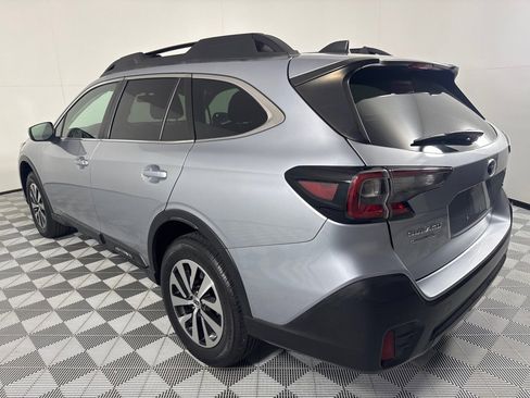 Used 2022 Subaru Outback Premium image 8