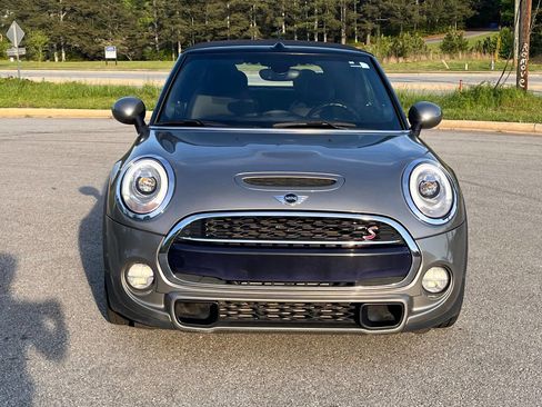 Used 2017 MINI Cooper S image 2
