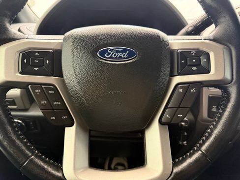 Used 2022 Ford F350 Lariat w/ Tremor Off-Road Package AWD/4WD image 43