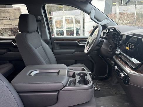 New 2026 GMC Sierra 1500 Elevation w/ LPO, Elevation Black Package image 30