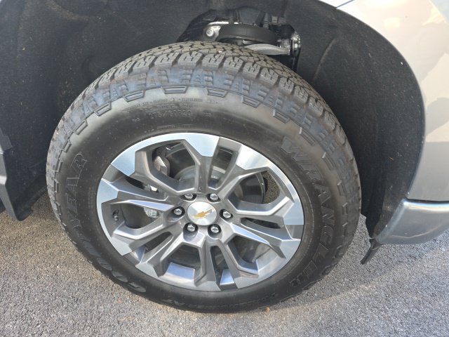 Used 2026 Chevrolet Silverado 1500 High Country w/ Technology Package AWD/4WD image 5