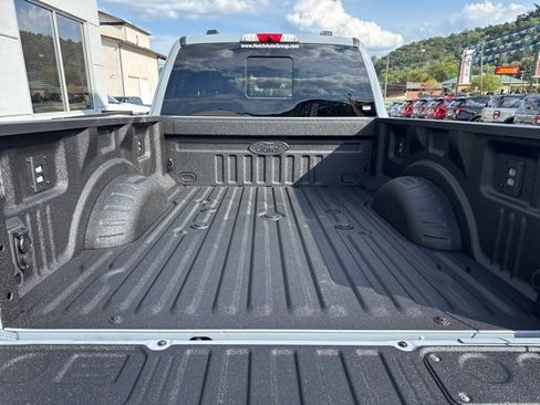 New 2026 Ford F250 Platinum image 22