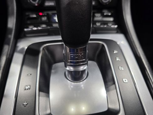 Used 2018 Porsche 911 Turbo image 21