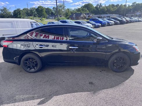 Used 2015 Nissan Sentra SV FWD image 4